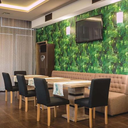 Семеен Хотел Естило Dimitrovgrad  Exterior foto